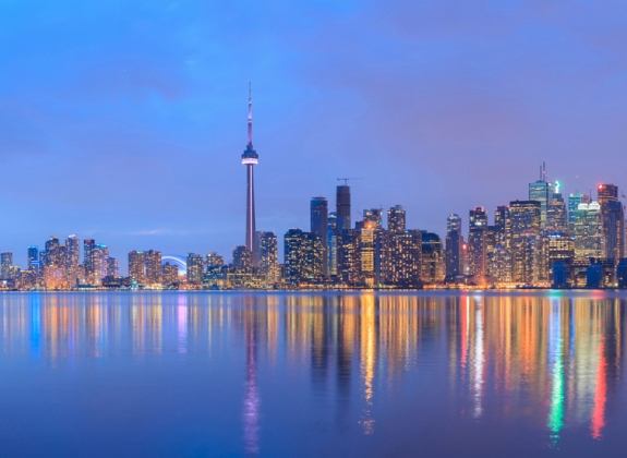 Toronto-Harbourfront-View-of-CN-Tower