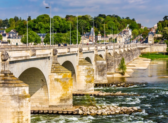 Pont-Wilson-in-Tours-France-Region-Centre