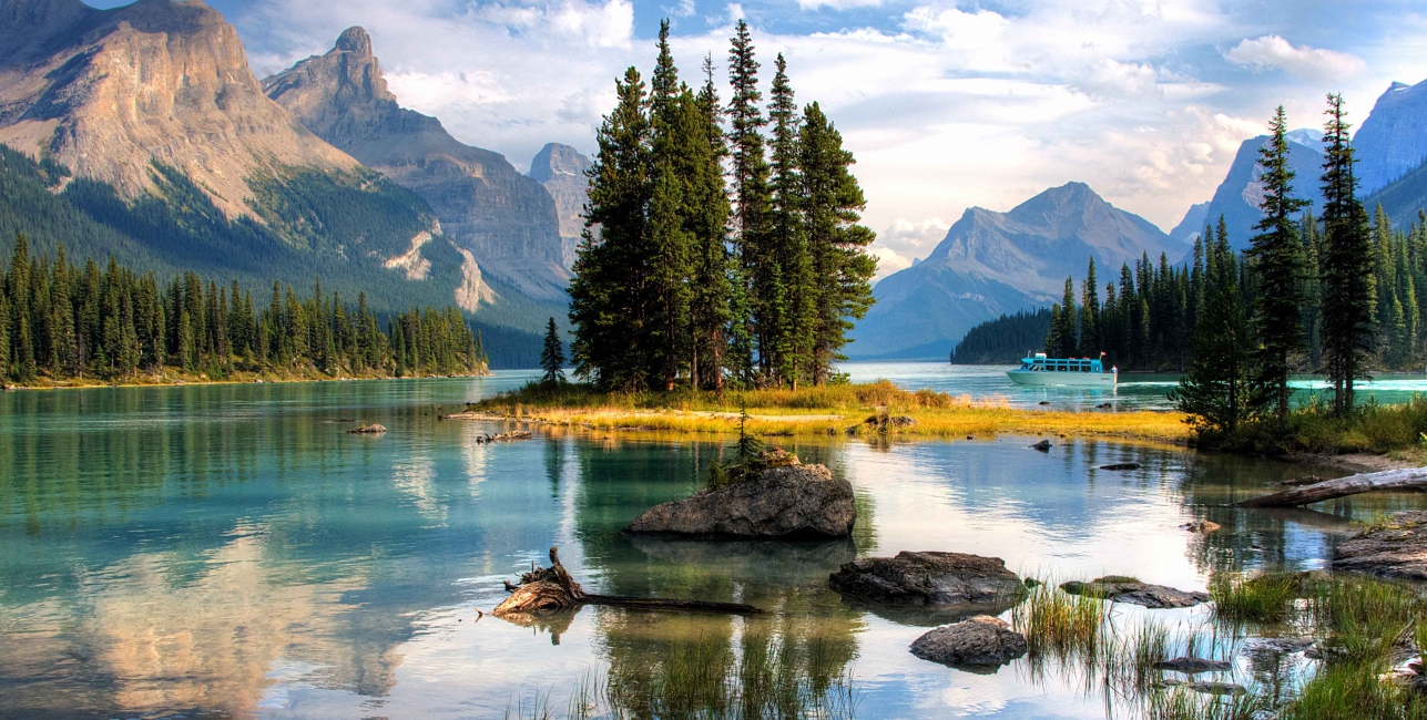 spirit_island_jasper_alberta_canada