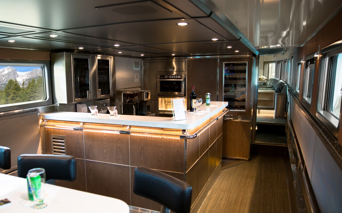 VIA Rail - Prestige Park