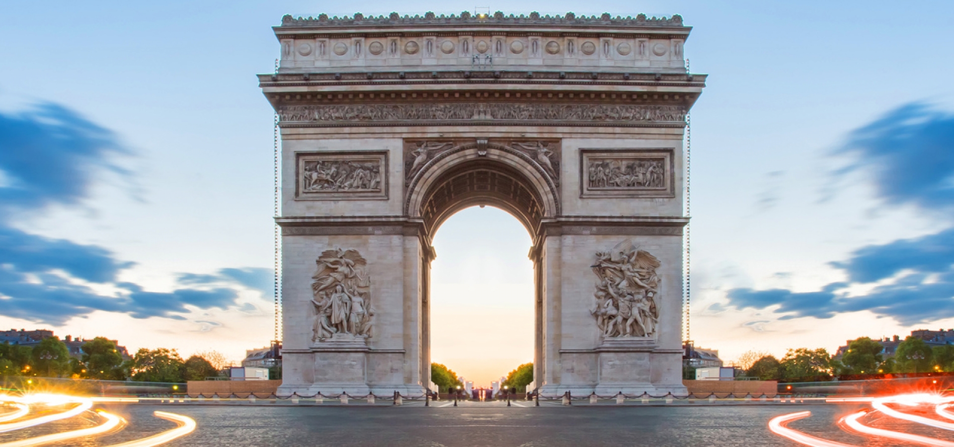 Arc-de-Triomphe-in-Paris-1800x600-1