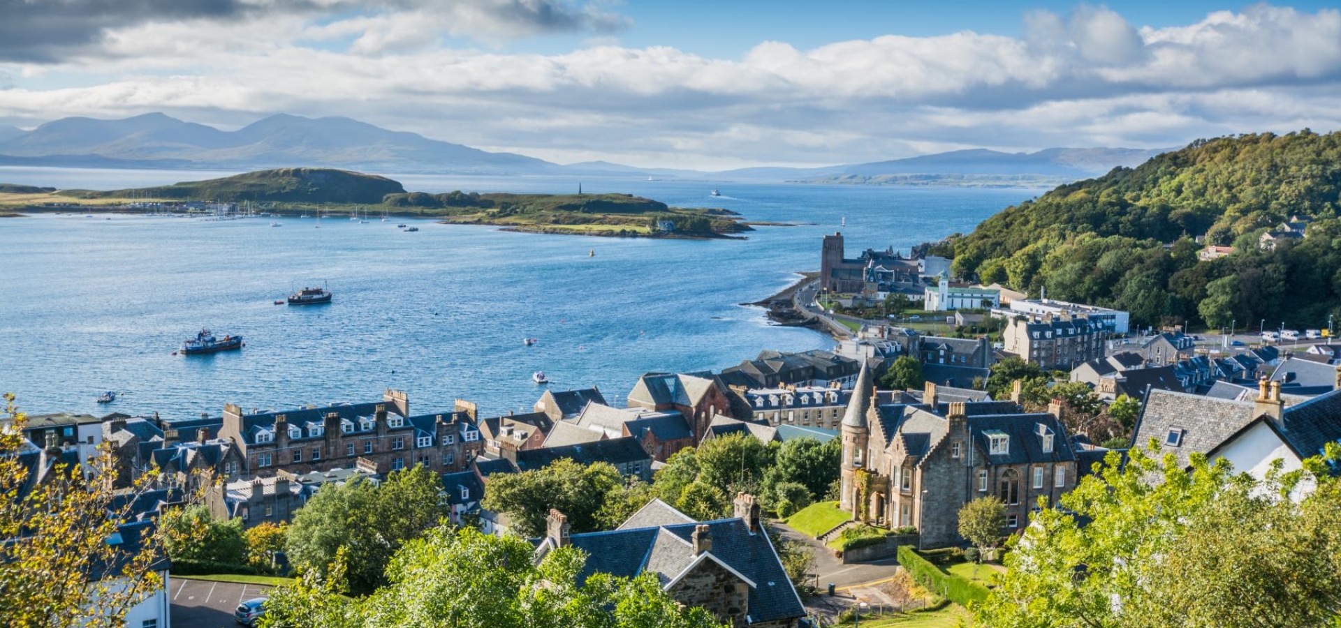 sunny view of Oban