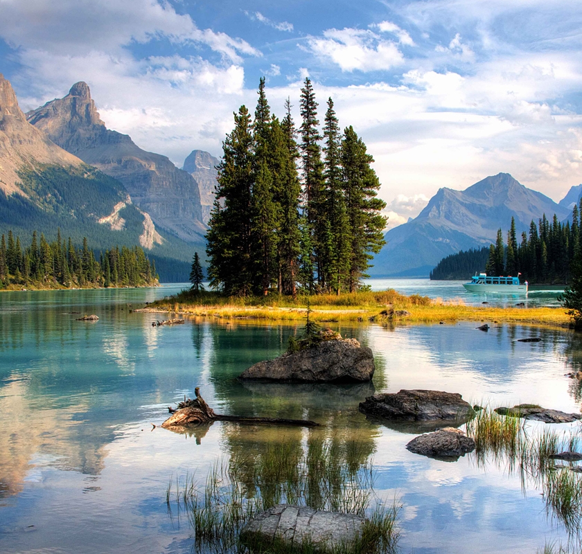 spirit_island_jasper_alberta_canada